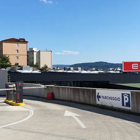 Gattomatto With Parking Τεργέστη